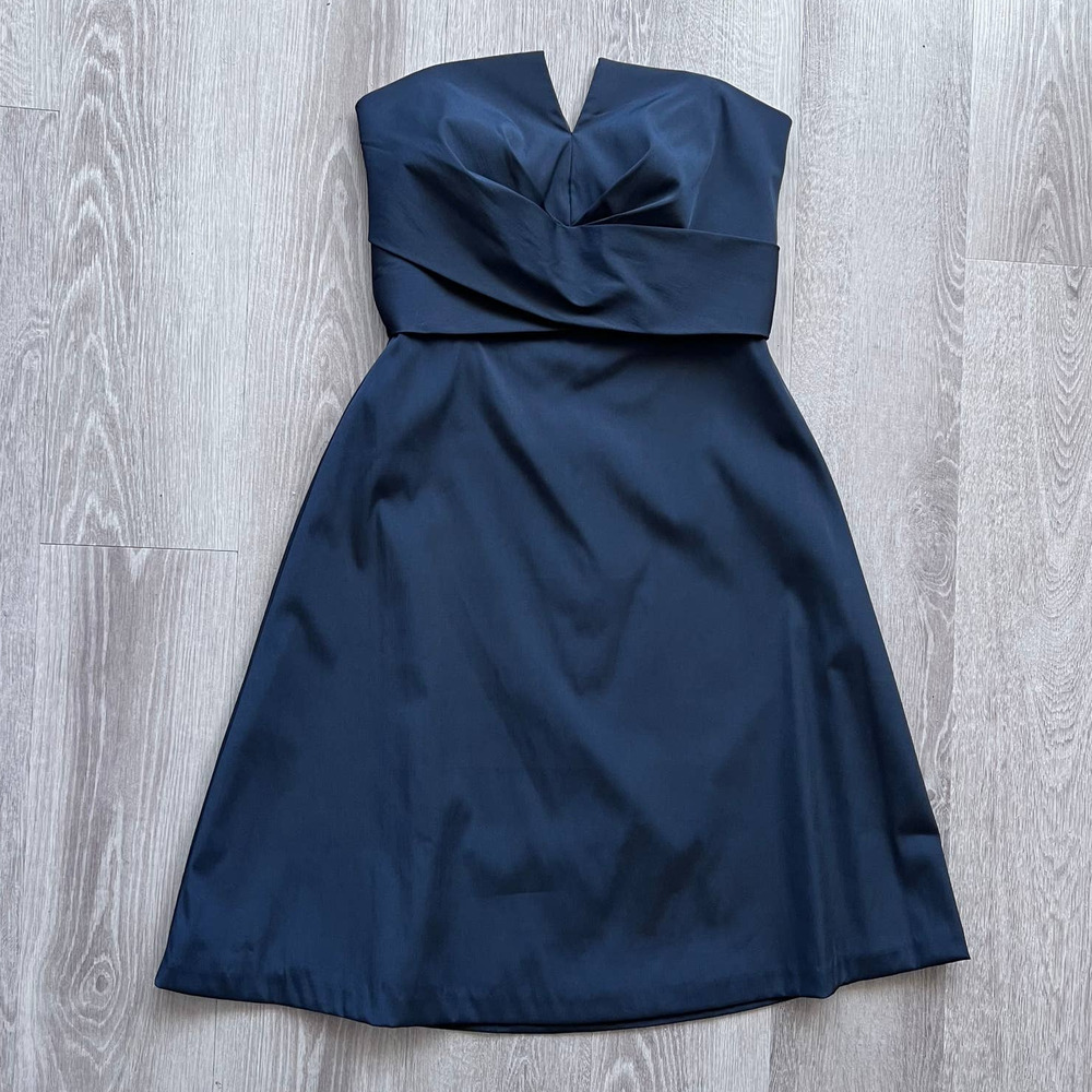 White House Black Market Sleeveless V Neck Black ALine Dress Size 4